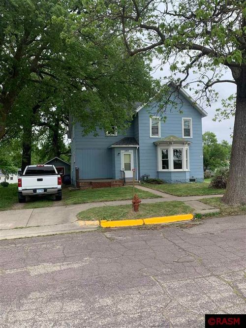 100 Greenback St Nw, Sleepy Eye, MN, 56085-1360 | Card Image