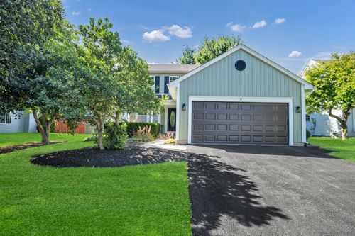 31 S London Ct, South Elgin, IL, 60177-2702 | Card Image