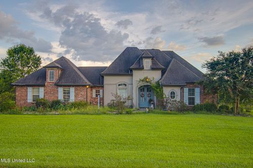 26 Scenic Meadow Dr, Carriere, MS, 39426-8024 | Card Image