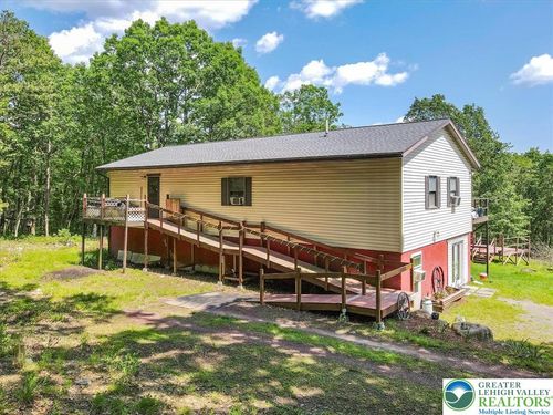 446 Dew Drop Dr, Jim Thorpe, PA, 18229-1591 | Card Image