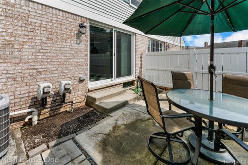 42124 Roscommon St, Northville, MI, 48167-2416 | Card Image
