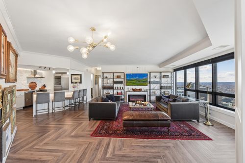 unit-4105-168 6th St E, Saint Paul, MN, 55101-1972 | Card Image