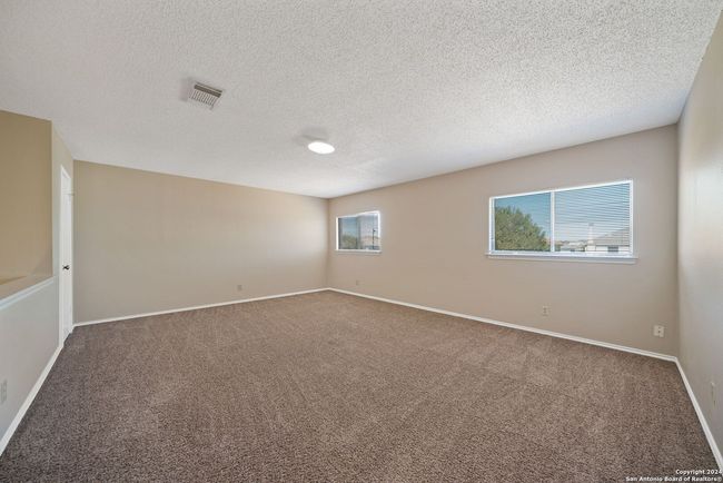 8023 Chestnut Cedar Dr, House other with 3 bedrooms, 3 bathrooms and null parking in Converse TX | Image 23