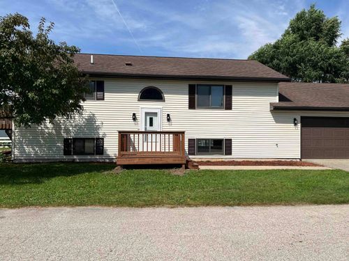 2521 Gk Ave, Decorah, IA, 52101-7398 | Card Image