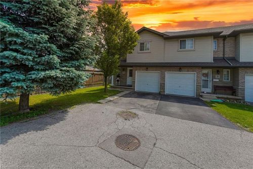 10-1523 Upper Gage Ave, Hamilton, ON, L8W1E6 | Card Image