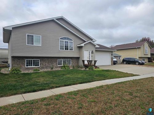 605 Main Ave S Avenue S, Brandon, SD, 57005 | Card Image
