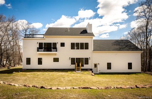 133 W Mombasha Rd, Monroe, NY, 10950-5325 | Card Image