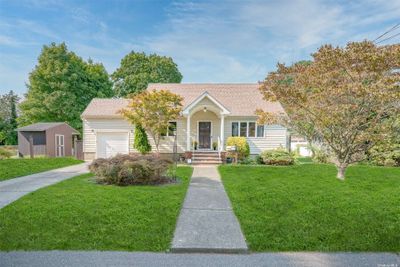 1468 13th Street, House other with 4 bedrooms, 2 bathrooms and null parking in West Babylon NY | Image 1