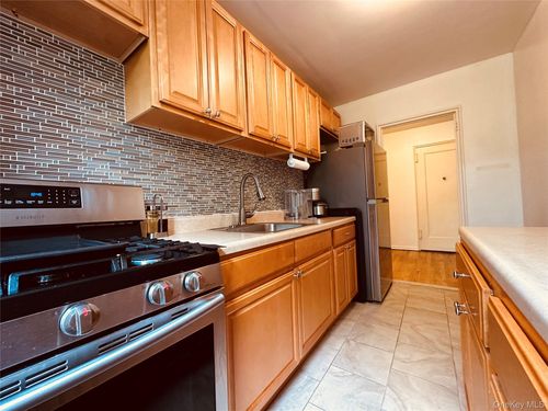 apt-5d-3333 82nd St, Jackson Heights, NY, 11372-1437 | Card Image