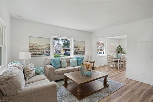 570 Garren Ave, Norfolk, VA, 23509-1635 | Card Image