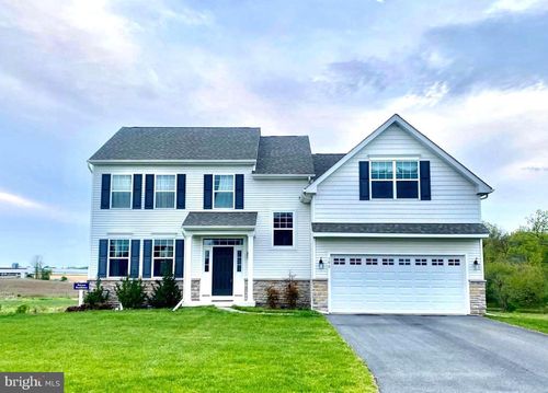 190 Petrelia Dr, HONEY BROOK, PA, 19344-8739 | Card Image