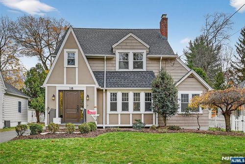 18 Lincoln St, Ramsey, NJ, 07446-1460 | Card Image