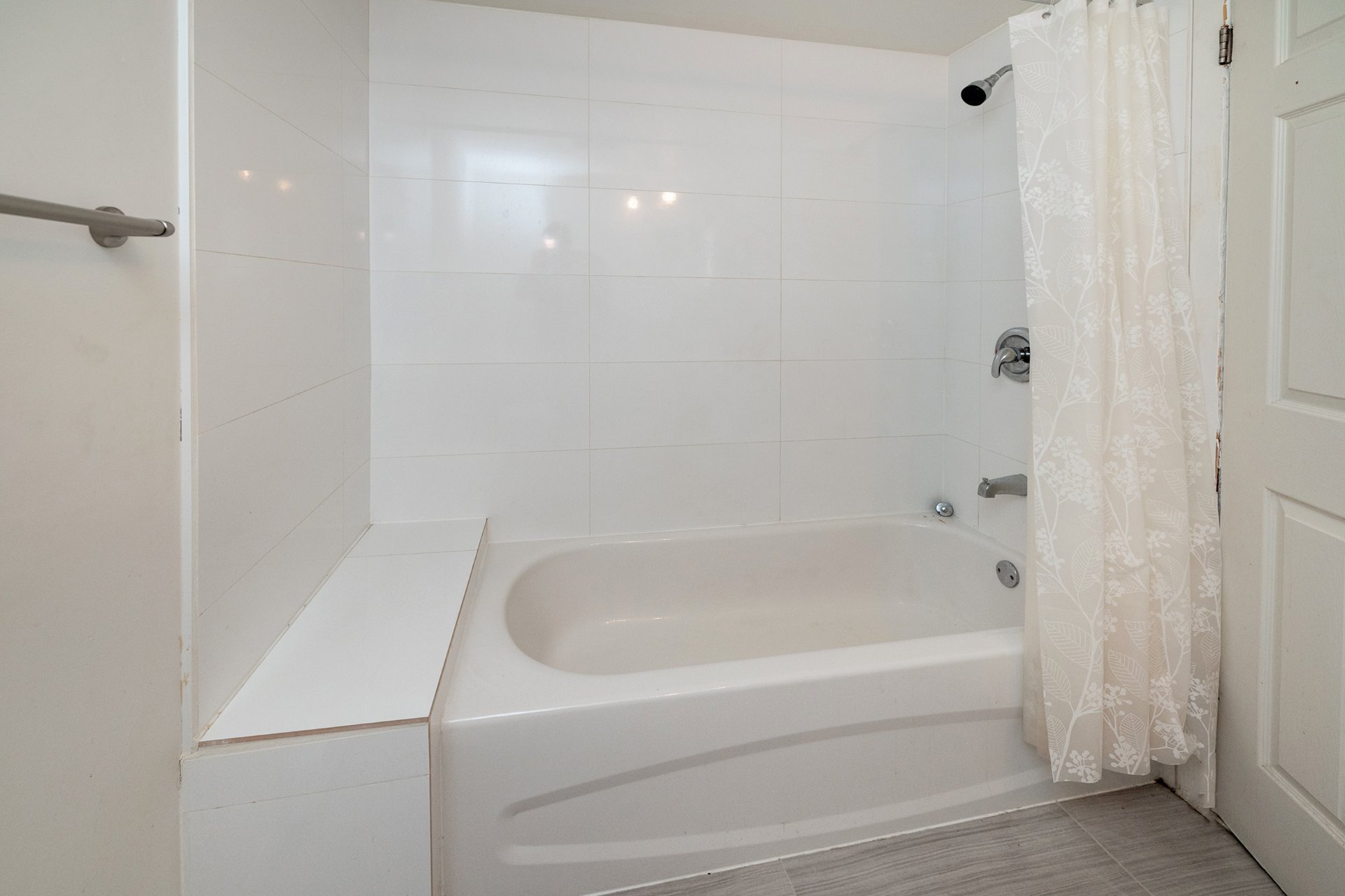 Residential Lease in Montréal (Rivière-des-Prairies/Pointe-aux-Trembles 2