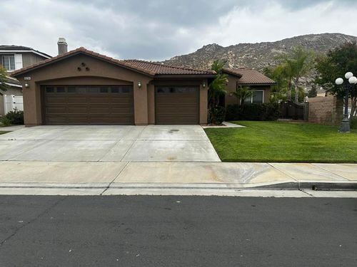 16724 Withers Way, Moreno Valley, CA, 92555-3342 | Card Image