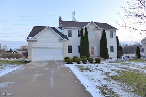 35160 Spatterdock Ln, Solon, OH, 44139-5092 | Card Image