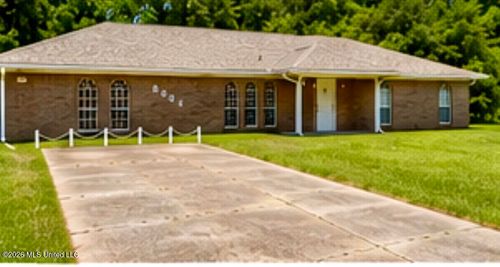 8004 Berwick Court, Ocean Springs, MS, 39564 | Card Image