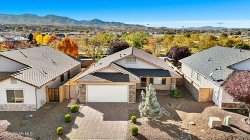 328 N La Paz St, Dewey-Humboldt, AZ, 86327-7143 | Card Image