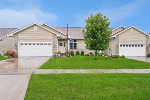 618 Trail Ridge Rd, Indianola, IA, 50125-1095 | Card Image