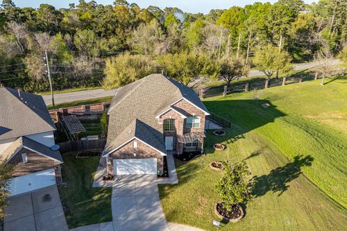 8702 Challis Park Ct, Houston, TX, 77040-2230 | Card Image