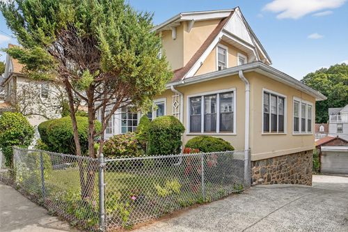 180 Saratoga Ave, Yonkers, NY, 10705-4017 | Card Image