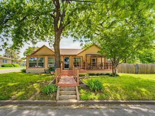 601 S Miller St, Decatur, TX, 76234-1937 | Card Image