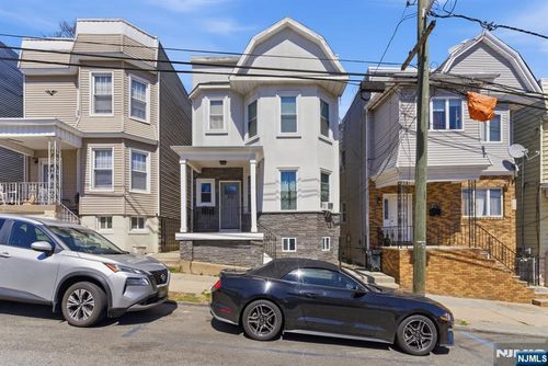 215 Wilson Ave, Kearny, NJ, 07032-3346 | Card Image