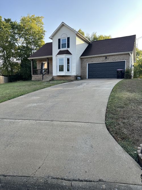 1016 Roedeer Dr, Clarksville, TN, 37042-5960 | Card Image