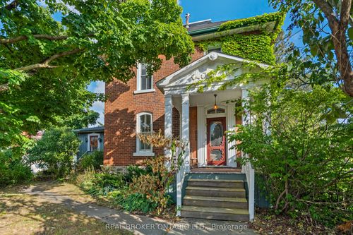 74 Lake Ave W, Carleton Place, ON, K7C1L6 | Card Image