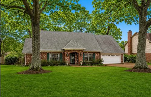 8193 Kimbrook Dr, Germantown, TN, 38138-2454 | Card Image