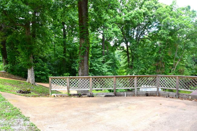 Glen artney 4 car parking pad | Image 34