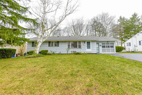 157 Picturesque Dr, Greece, NY, 14616-1051 | Card Image