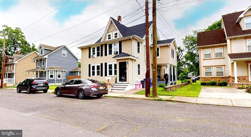 206 Chestnut St, MOUNT HOLLY, NJ, 08060-1619 | Card Image