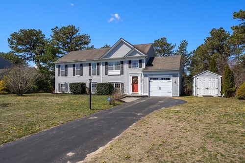 396 Lunns Way, Plymouth, MA, 02360-6846 | Card Image