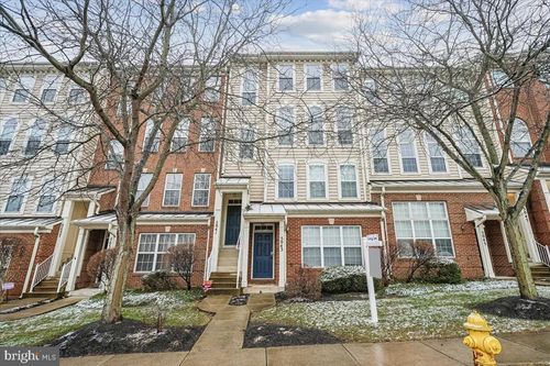 5043-5043 Anchorstone Dr, Woodbridge, VA, 22192-8320 | Card Image