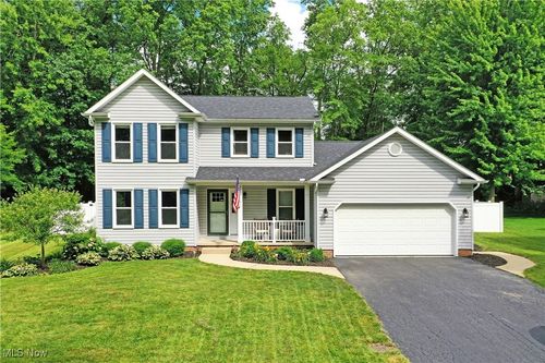 201 Diamond Way, Cortland, OH, 44410-1914 | Card Image