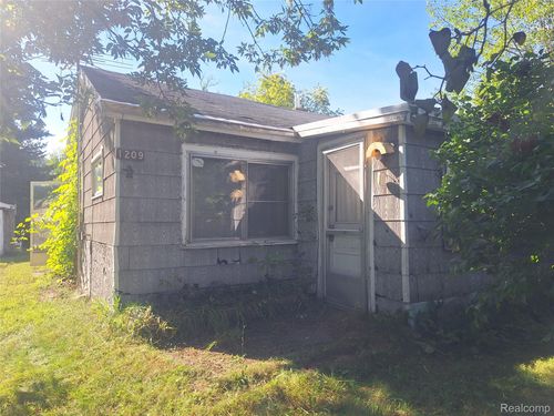 1209 Dandy Street, Cadillac, MI, 49601 | Card Image