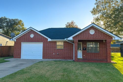 616 S 9th St, Nederland, TX, 77627-2640 | Card Image