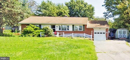 137 Marticville Rd, LANCASTER, PA, 17603-9652 | Card Image