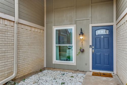 1821 Heidelberg Dr, Fort Worth, TX, 76134-3332 | Card Image