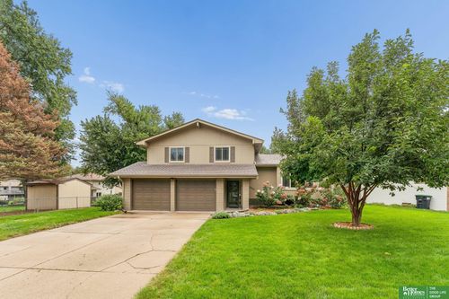16065 Oak St, Omaha, NE, 68130-2046 | Card Image