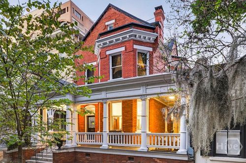 106 E Harris St, Savannah, GA, 31401-4614 | Card Image