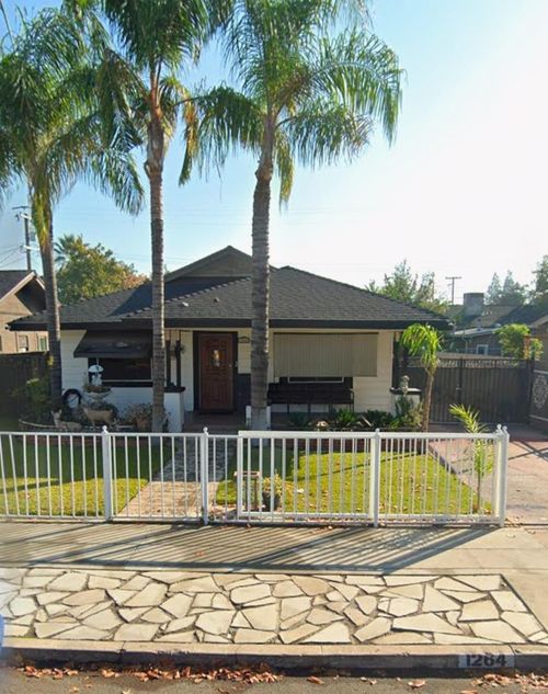 1264 N Calaveras Street, Fresno, CA, 93728 | Card Image