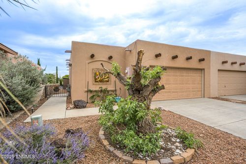 3197 Athenian Way, Las Cruces, NM, 88011-3612 | Card Image
