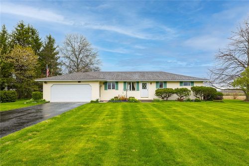 16475 Woodchuck Aly, Kendall, NY, 14476-9771 | Card Image