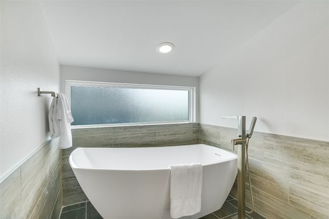 1 - 1904 Sl Davis Ave, Condo with 3 bedrooms, 4 bathrooms and 3 parking in Austin TX | Image 19