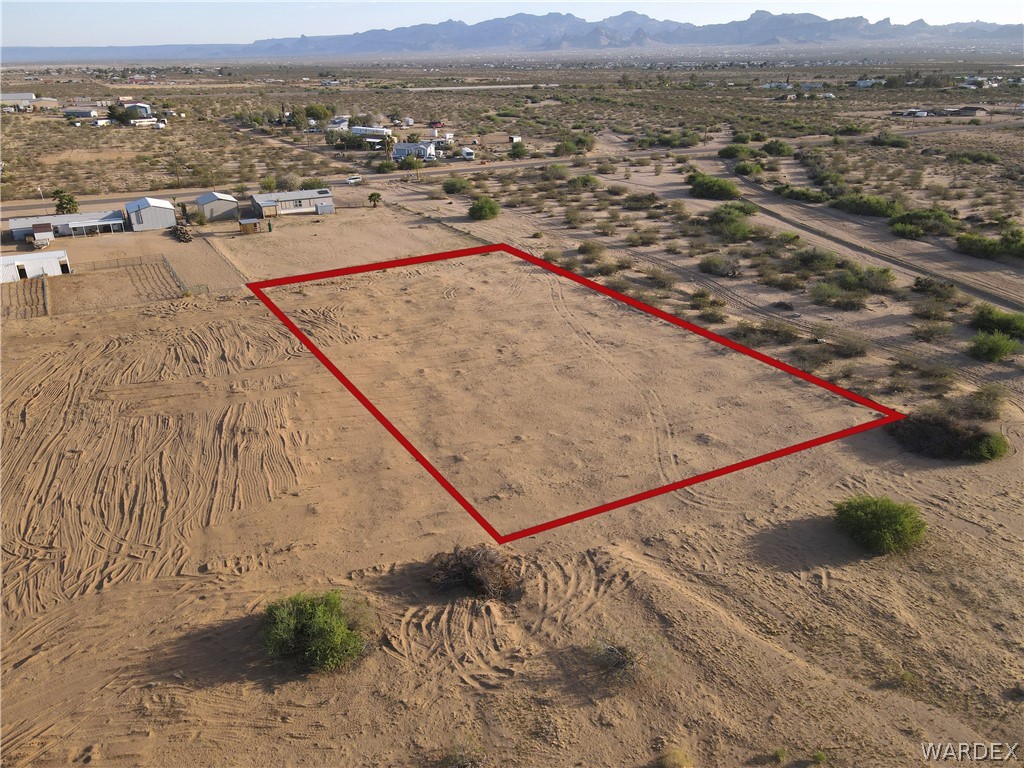 Land in Golden Valley