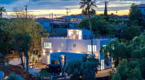 1220 W Thorn St, San Diego, CA, 92103-5334 | Card Image