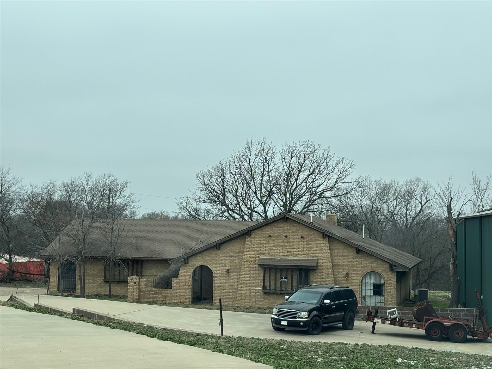 910 N Preston Rd, Celina, TX 75009