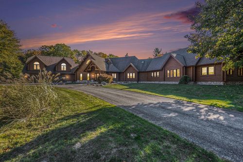 3424 Scenic Dr, Muskegon, MI, 49445-8657 | Card Image