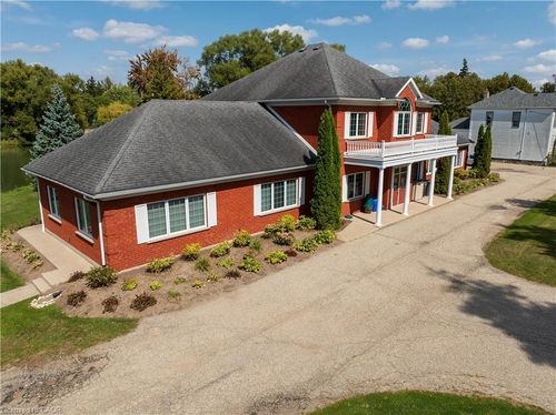 {{alt}} | Card Image